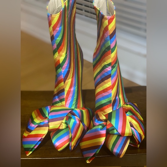 For The “Pop of Color” Girls! - Iconic Statement Bow Boot - Picture 10 of 11